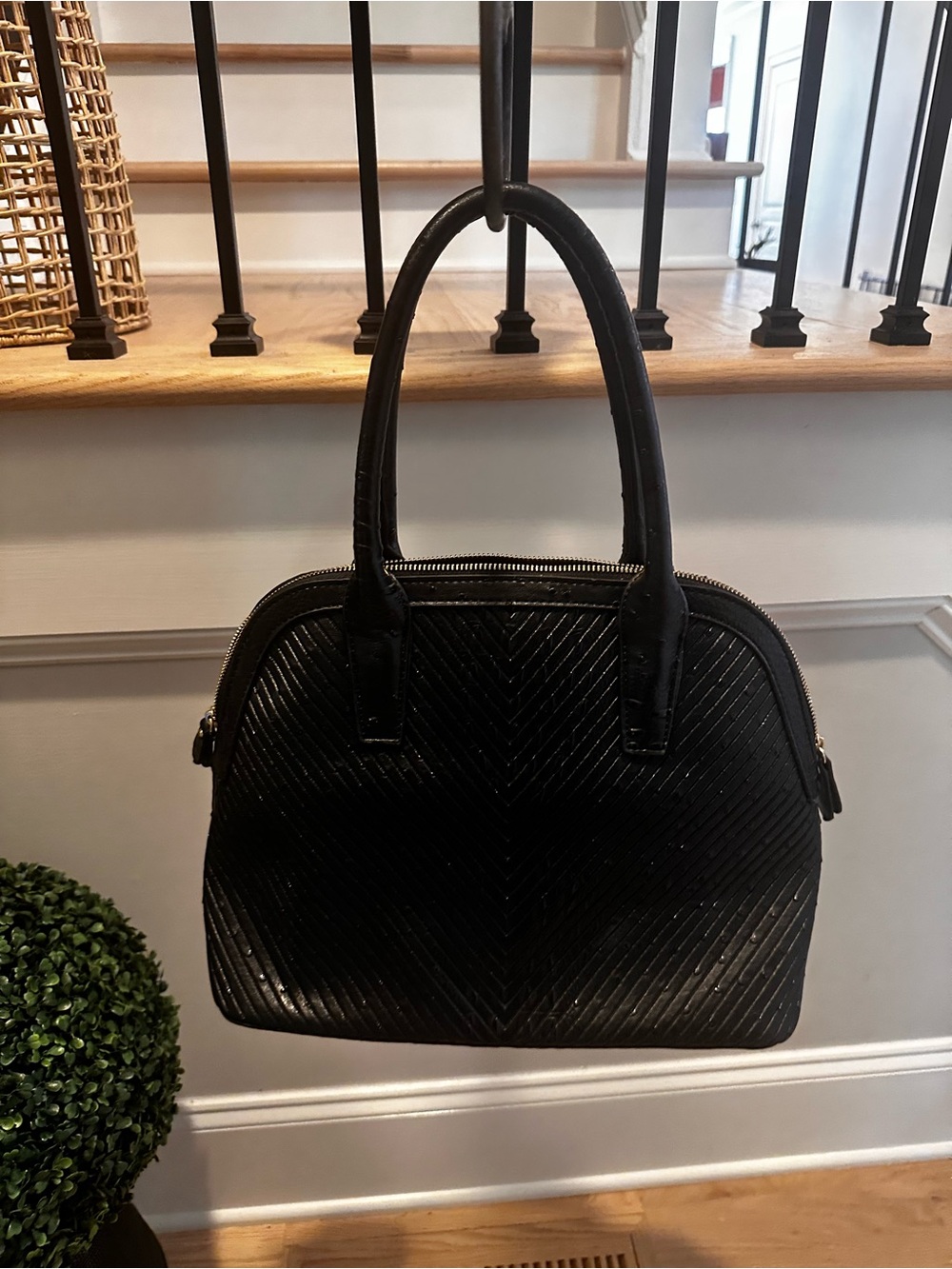 Classic Black Faux Croc Dome Handbag - Brand Unknown